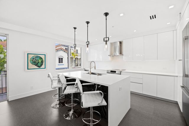 3055 Waterside Circle, Boynton Beach, FL 33435