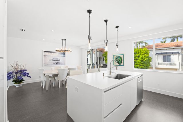 3055 Waterside Circle, Boynton Beach, FL 33435