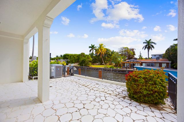 3055 Waterside Circle, Boynton Beach, FL 33435