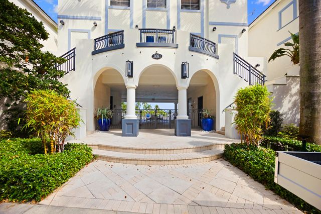 3055 Waterside Circle, Boynton Beach, FL 33435