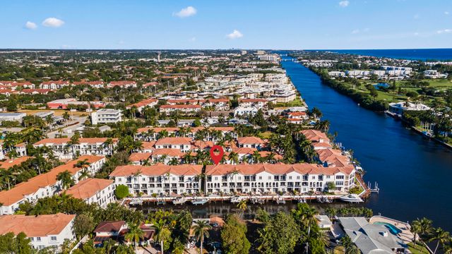 3055 Waterside Circle, Boynton Beach, FL 33435