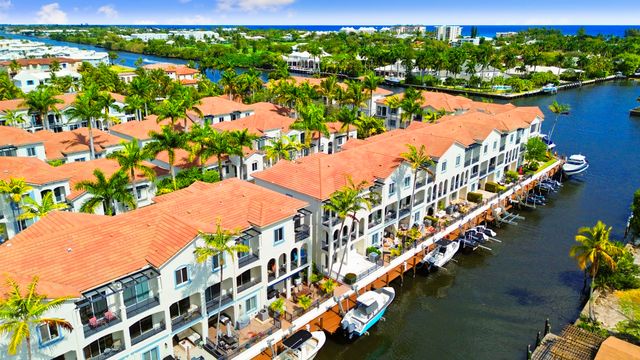 3055 Waterside Circle, Boynton Beach, FL 33435