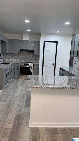 515 RIDGE AVENUE, Bessemer, AL 35020