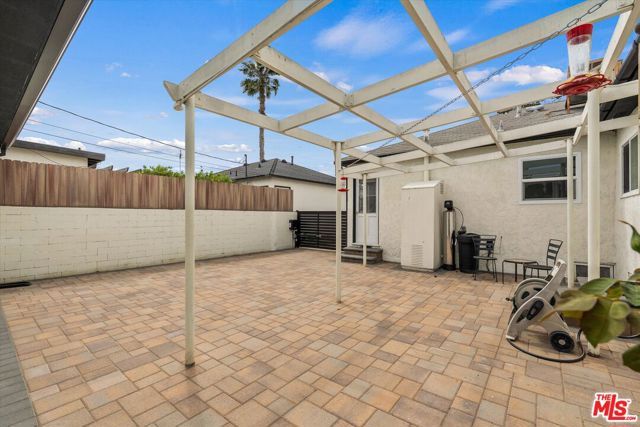 8348 Reading Avenue, Los Angeles, CA 90045