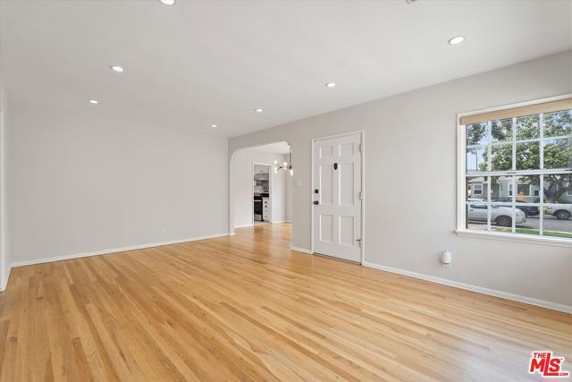 8348 Reading Avenue, Los Angeles, CA 90045