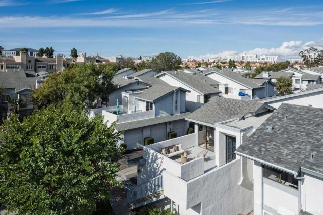 4085 Crystal Dawn 201, San Diego, CA 92122