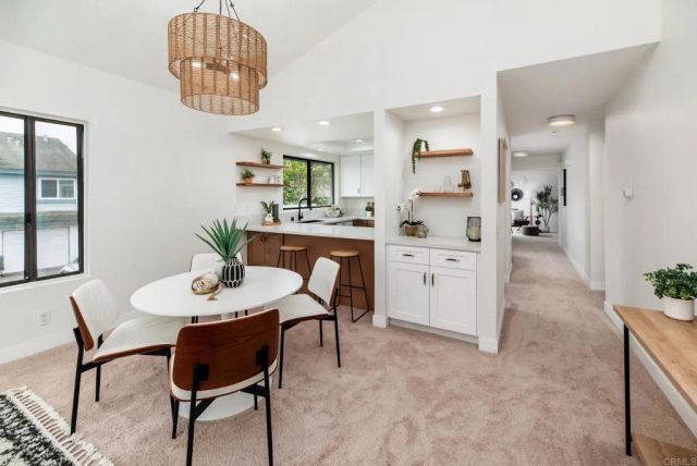 4085 Crystal Dawn 201, San Diego, CA 92122