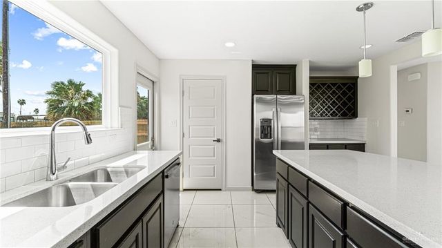 2201 Antelope Canyon Street, Edinburg, TX 78541