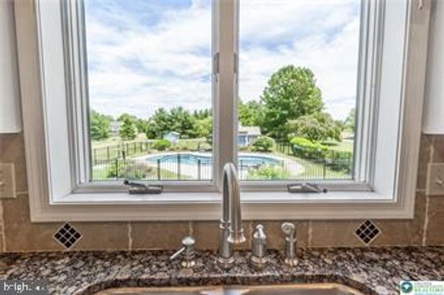 1795 FREIER RD, Quakertown, PA 18951