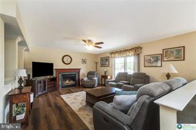 1795 FREIER RD, Quakertown, PA 18951