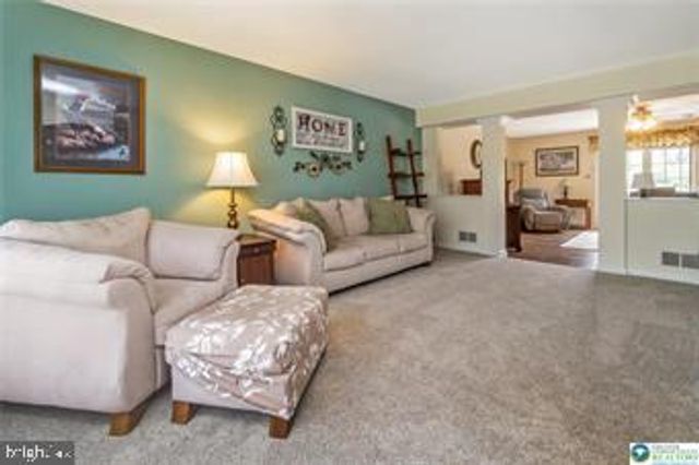 1795 FREIER RD, Quakertown, PA 18951