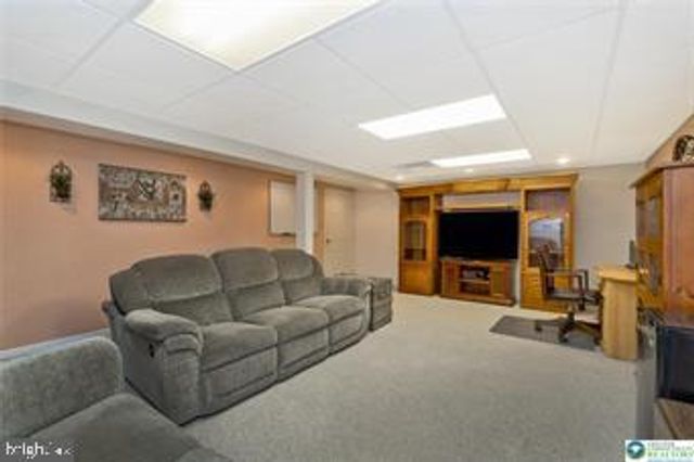 1795 FREIER RD, Quakertown, PA 18951