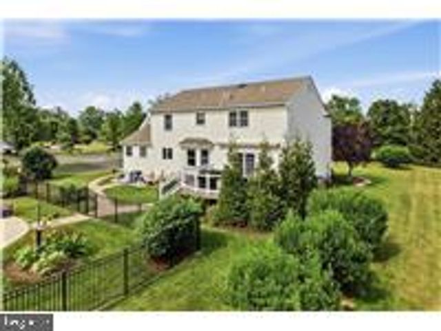 1795 FREIER RD, Quakertown, PA 18951