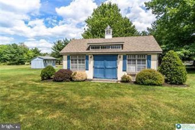 1795 FREIER RD, Quakertown, PA 18951