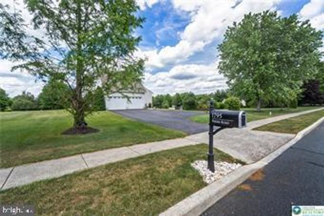 1795 FREIER RD, Quakertown, PA 18951