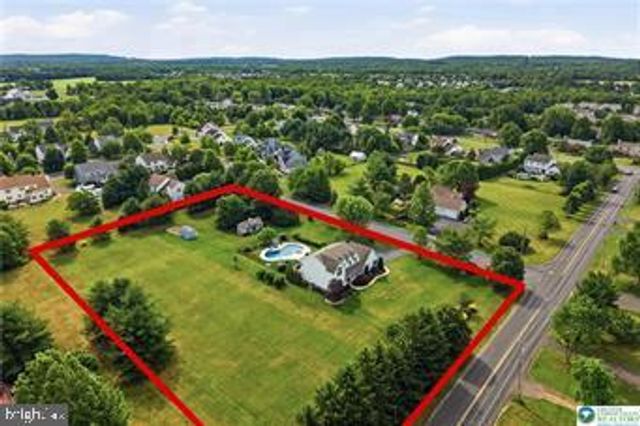 1795 FREIER RD, Quakertown, PA 18951