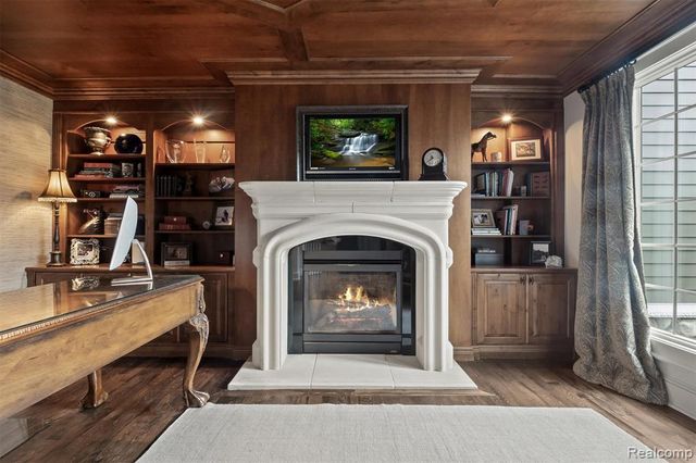 864 Pine Needle Trail, Rochester, MI 48306