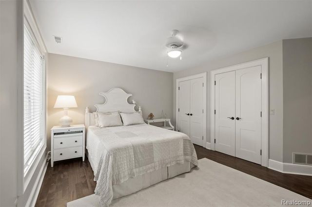 864 Pine Needle Trail, Rochester, MI 48306