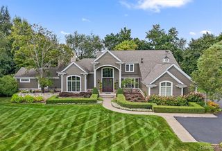 864 Pine Needle Trail, Rochester, MI 48306