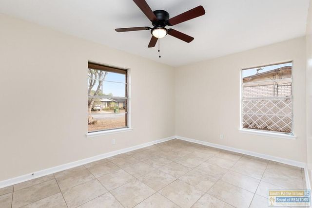 1264 Esperanza Ln., Brownsville, TX 78520