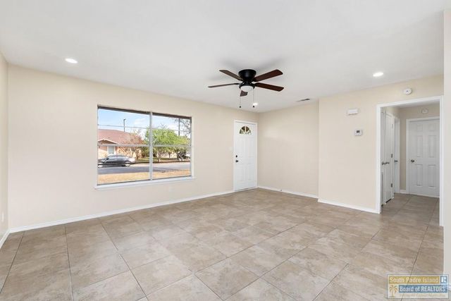 1264 Esperanza Ln., Brownsville, TX 78520