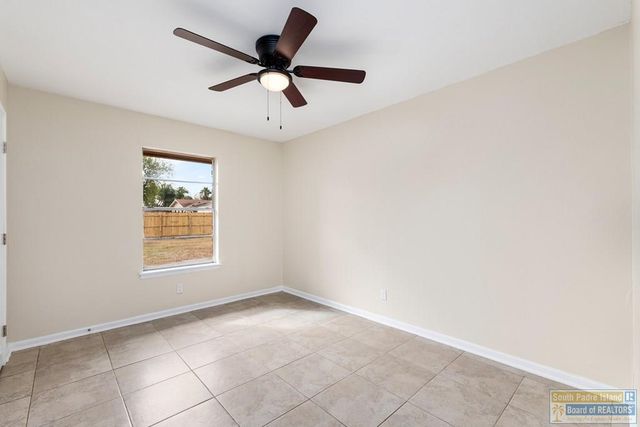 1264 Esperanza Ln., Brownsville, TX 78520