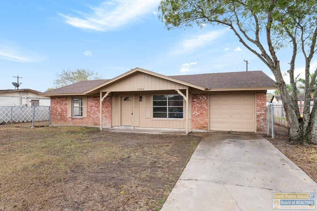1264 Esperanza Ln., Brownsville, TX 78520