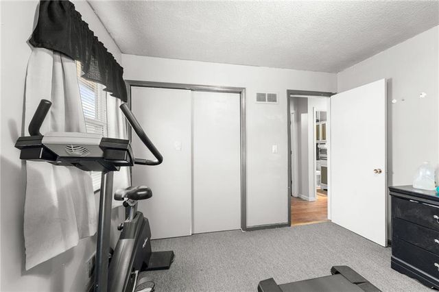 7129 E 87th Street, Kansas City, MO 64138