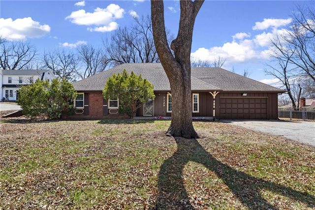 7129 E 87th Street, Kansas City, MO 64138