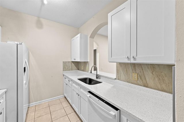7135 YACHT BASIN AVENUE 211, Orlando, FL 32835