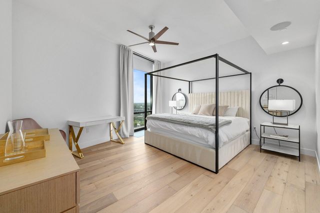 70 Rainey ST 2806, Austin, TX 78701