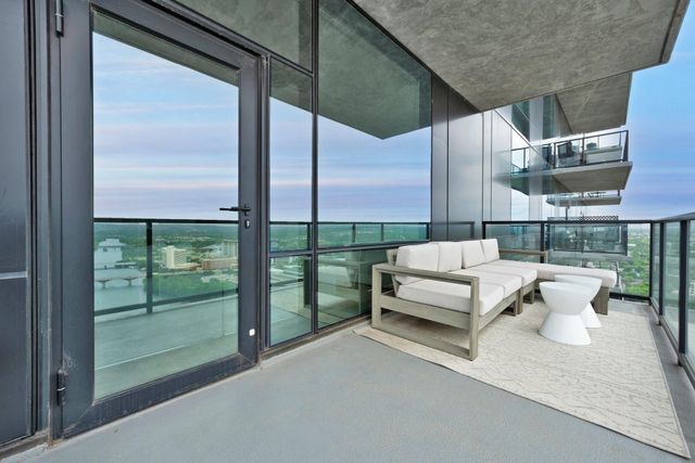 70 Rainey ST 2806, Austin, TX 78701