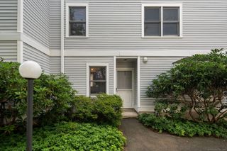 55 Mill Plain Road 31-2, Danbury, CT 06811