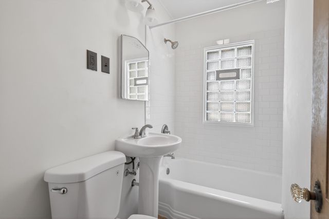 2532 32nd Avenue S, Minneapolis, MN 55406