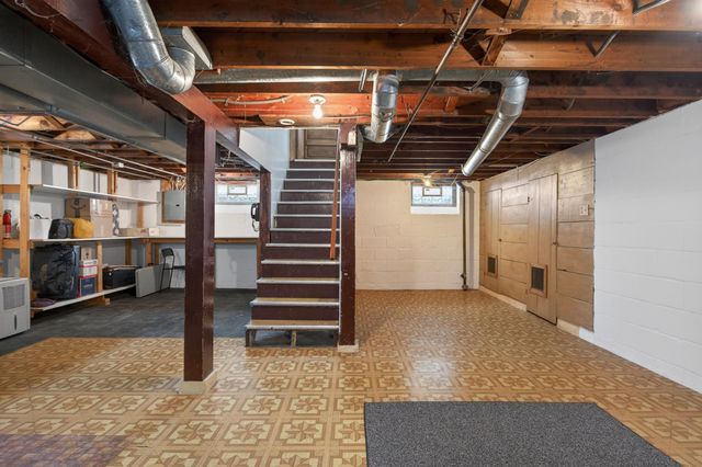 2532 32nd Avenue S, Minneapolis, MN 55406