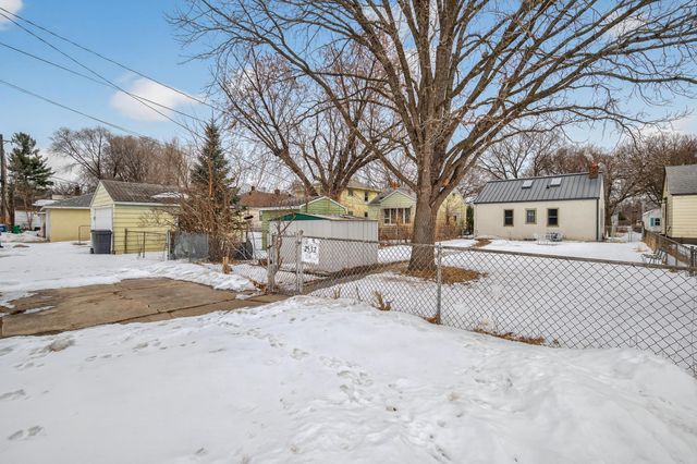 2532 32nd Avenue S, Minneapolis, MN 55406