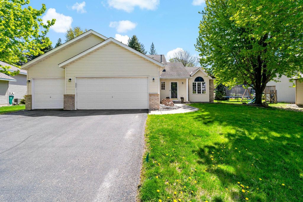 15111 Appaloosa Trail NE, Prior Lake, MN 55372