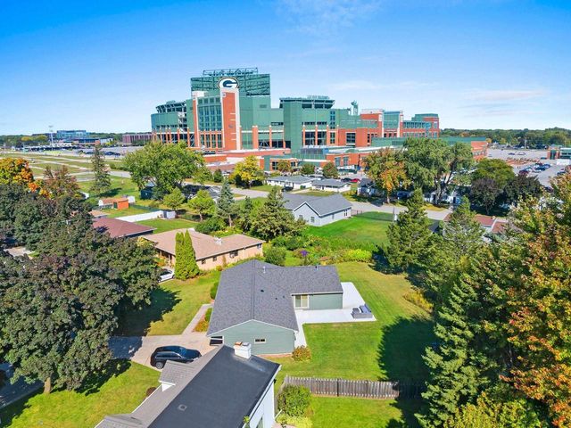 2045 KASSNER DRIVE, Green Bay, WI 54304