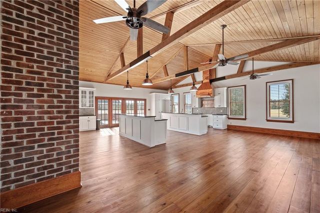 456 Barnes RD, Suffolk, VA 23437