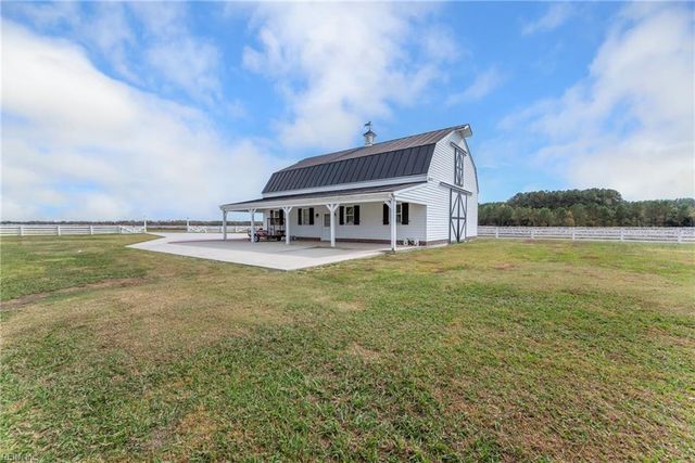 456 Barnes RD, Suffolk, VA 23437