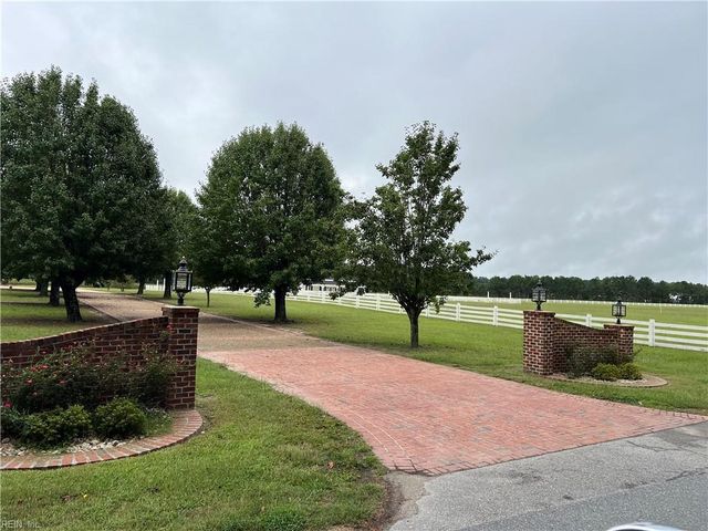 456 Barnes RD, Suffolk, VA 23437