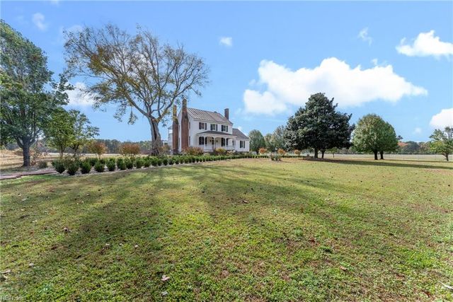 456 Barnes RD, Suffolk, VA 23437
