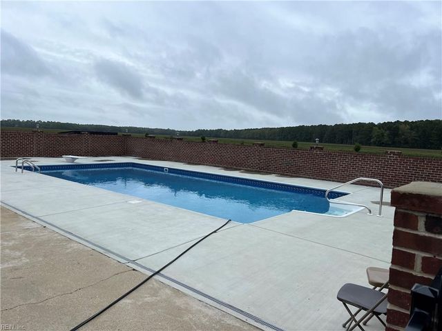 456 Barnes RD, Suffolk, VA 23437