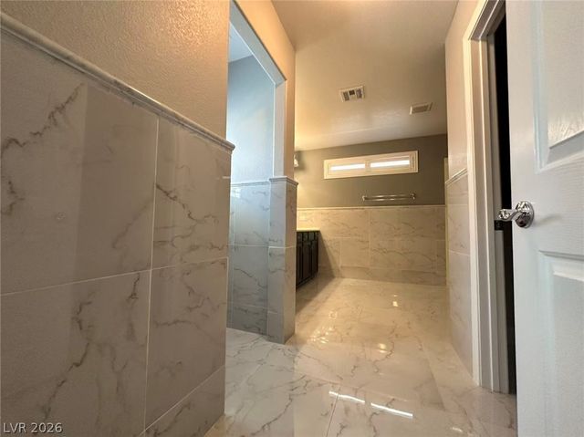 5937 Gordon Creek Avenue, Las Vegas, NV 89139