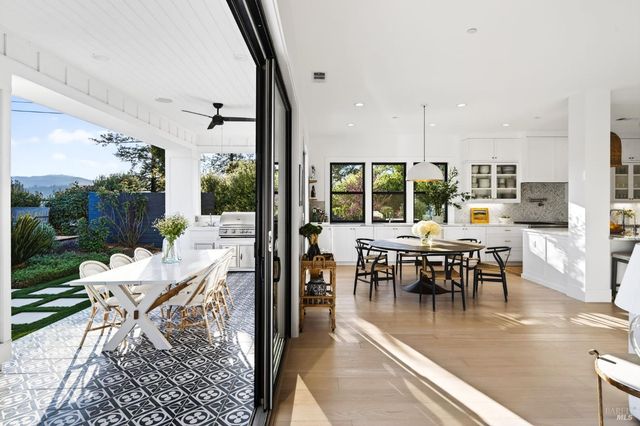 16 Upland Rd, St. Helena, CA 94574