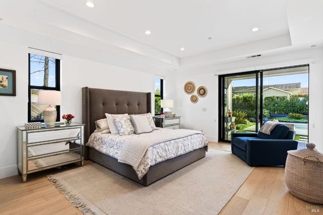 16 Upland Rd, St. Helena, CA 94574