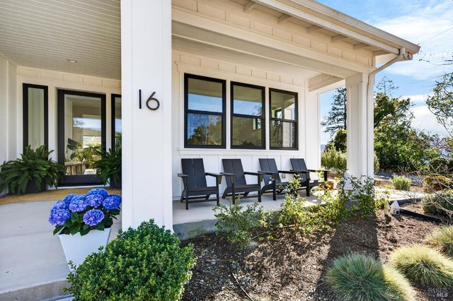 16 Upland Rd, St. Helena, CA 94574