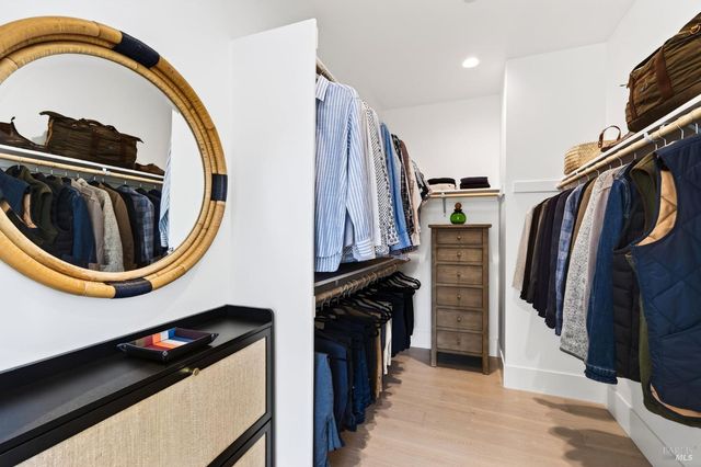 16 Upland Rd, St. Helena, CA 94574