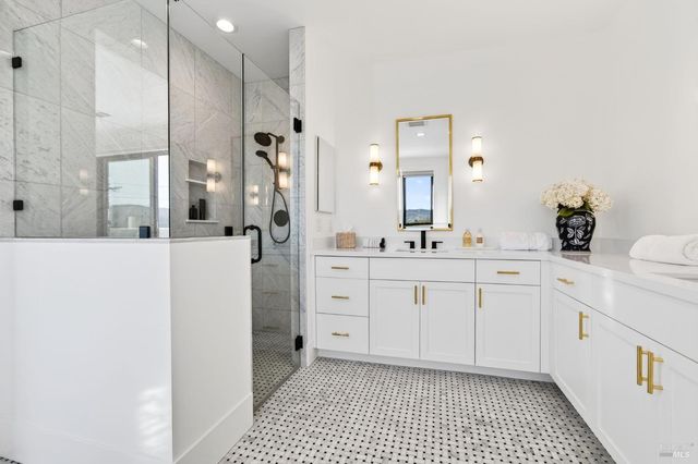 16 Upland Rd, St. Helena, CA 94574