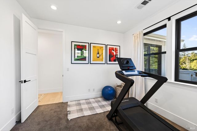 16 Upland Rd, St. Helena, CA 94574